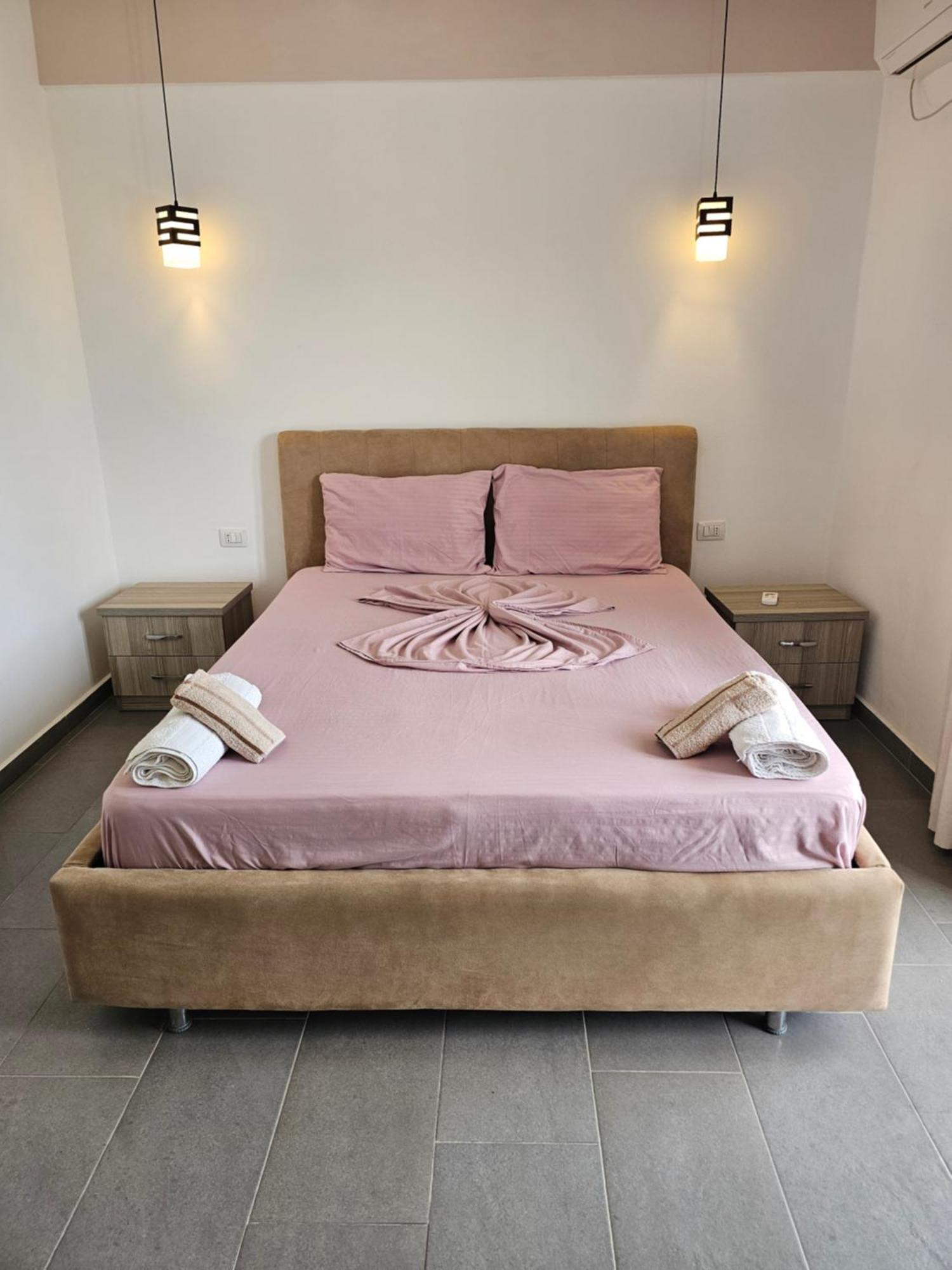 Hotel Irini Sarande Ngoại thất bức ảnh